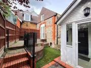 Just in! Maisonette to rent in Farnham Road, Guildford GU1