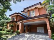 For Rent: Maria Luisa House