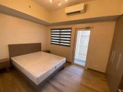 For Rent – Modern 1BR Condo with Balcony at Park...
