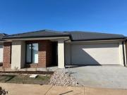 For Rent Modern 3 Bedroom Home in Prime Tarneit Location!