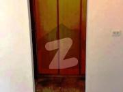 For Rent Near Park & Main Boulevard 3 Bed House Perfect...