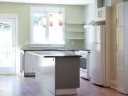 For rent: Pape Gerrard Toronto, 3+ bdrm Viewit |242058