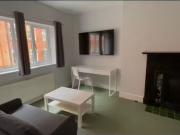 Nice Room in a Shared House, Guildhall Road, NN1