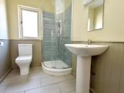 Just in! Studio flat for rent in Eversfield Road,...