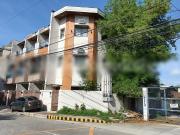 For Rent: Townhouse in Mapagkawanggawa Street Teachers...