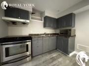 For Rent! Unit 2 2 835 Clemens Crescent, Mississauga,...