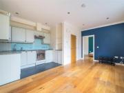 For Sale 1 Bedroom Apartment Haslemere Surrey DS90574986