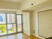 FOR SALE 1 BEDROOM AT THE SEASONS RESIDENCES BGC NEAR...