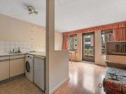 For Sale 1 Bedroom Shared Living/roommate London Greater...