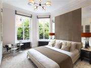 For Sale 1 Bedroom Shared Living/roommate London...