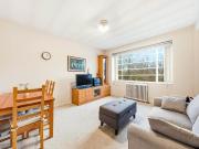 For Sale 1 Bedroom Shared Living/roommate Londres...