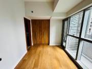 FOR SALE 1 BEDROOM SUITE AT THE SEASONS RESIDENCES BGC...