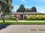 For Sale 1 Newhaven Road Craigieburn Large Land with...