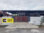 FOR SALE 1Storey Terrace Intermediate Corner House at...