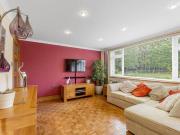 For Sale 2 Bedroom Apartment Croydon Greater London...