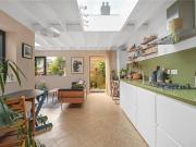 For Sale 2 Bedroom Apartment Londres Greater London...