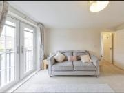 For Sale 2 Bedroom Shared Living/roommate Fairfields...