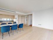 For Sale 2 Bedroom Shared Living/roommate Londres...