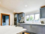 For Sale 2 Bedroom Shared Living/roommate North...