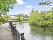 For Sale 2 Bedroom Shared Living/roommate Watford...