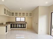For Sale: 2 Storey Corner Duplex for Sale in BF Homes,...