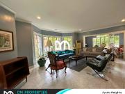 For Sale: 2 Storey House and Lot in Ayala Heights,...