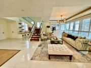 For Sale: 2 Storey House and Lot in Capitol Homes,...