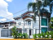 FOR SALE 2 Storey House and lot with Swimming pool in...