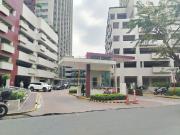 FOR SALE 2BR Capitol Tower Quezon city