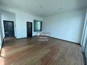 For Sale 2层排楼，屋子状况很好, 靠近第二通道，学校商店近在咫尺，适合在新加坡工作的你 Double...