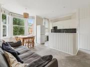 For Sale 3 Bedroom Apartment Londres Greater London...