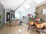 For Sale 3 Bedroom House Londres Greater London DS94577863