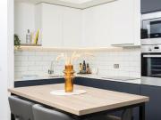 For Sale 3 Bedroom Shared Living/roommate Greater...