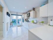 For Sale 3 Bedroom Shared Living/roommate Warrington...