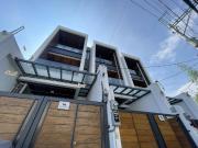 For Sale: 3 Storey Townhouse in Don Antonio Heights QC –...