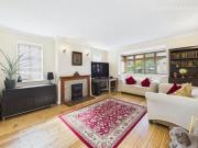 For Sale 4 Bedroom House Biggleswade Central... For Sale 4 Bedroom House Biggleswade Central...