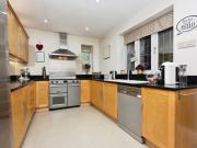 For Sale 4 Bedroom House Guildford Surrey DS97137399
