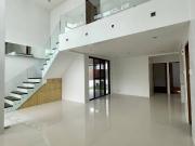 FOR SALE: 4 Bedroom Single Family House in Bf Homes,... FOR SALE: 4 Bedroom Single Family House in Bf Homes,...