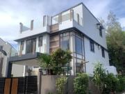 For Sale 5 Bedroom 5BR House and Lot in Greenwoods...