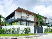 For Sale: 5 Bedroom 5BR House in Ayala Alabang Village...