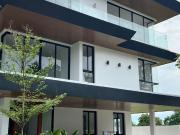 For Sale: 5 Bedroom House and Lot at Alabang West, Las...