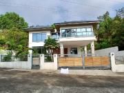 For Sale! 5 Bedroom House & Lot in Sun Valley Estates,...