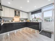 For Sale 5 Bedroom House Winnersh Wokingham DS89828828