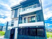 FOR SALE: 5 BEDROOMS WITH POOL HOUSE AND LOT IN...