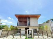 FOR SALE: 5BR House in BF Triple T, BF Homes, Las Pinas