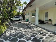 FOR SALE 5BR House with Pool in Dasmarinas Village,...