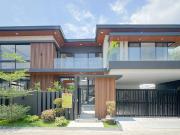 FOR SALE: 6BR House and Lot in BF Homes, Paranaque