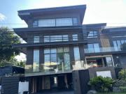 For Sale: 9 Bedroom House For Sale in Ayala Alabang...