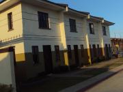 FOR SALE: Apartment / Condo / Townhouse Cavite >Imus
