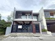 FOR SALE BEAUTIFUL MODERN 2 STOREY HOUSE IN BF RESORT...